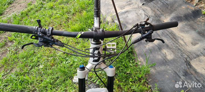 Велосипед scott spark 940 (M, 29')