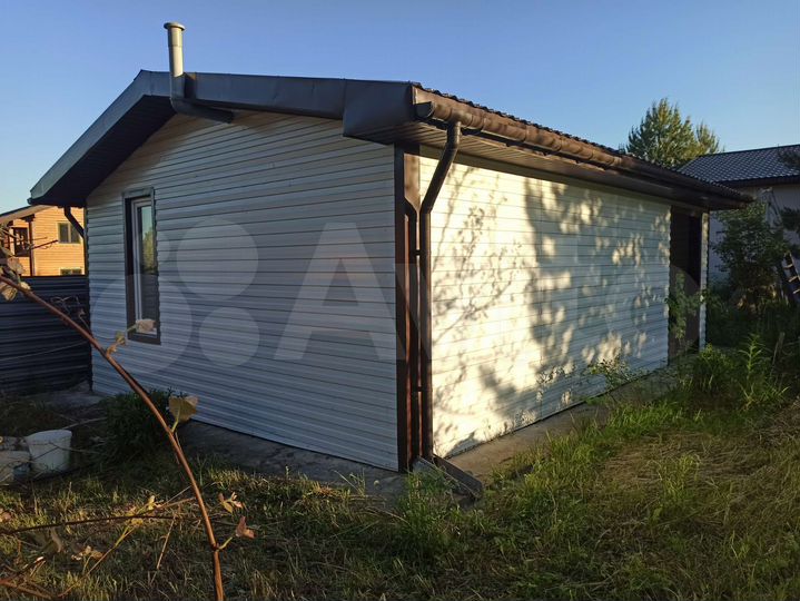 Дача 28 м² на участке 35,6 сот.