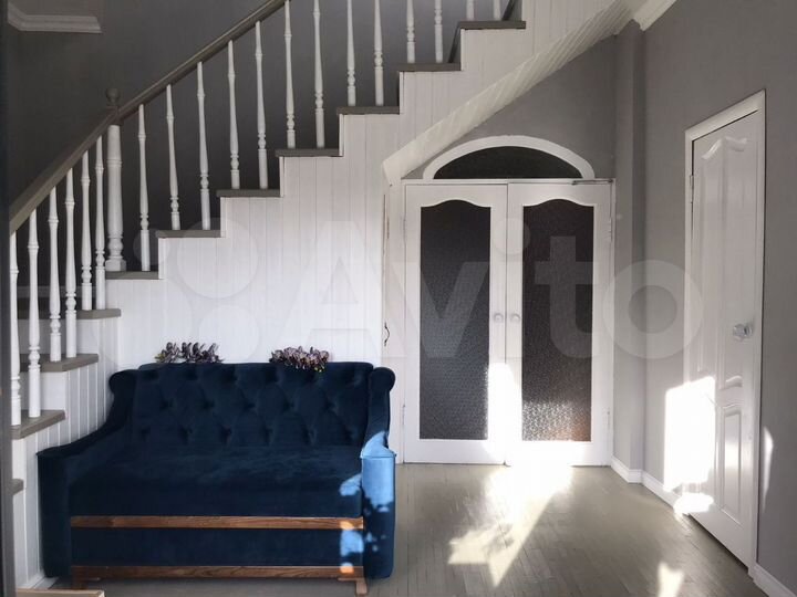 Дом 380 м² на участке 11,5 сот.