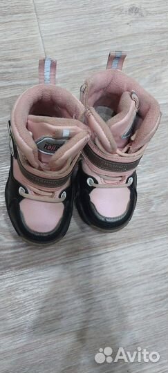 Детские ботинки