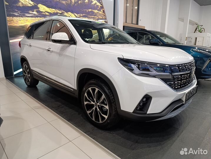 Forthing T5 1.5 AT, 2024