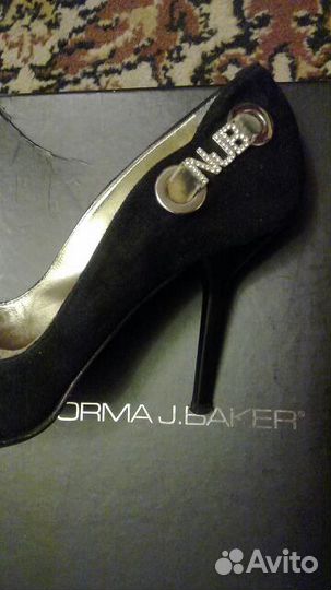 Norma J. Baker. Оригинал. Натур. замш