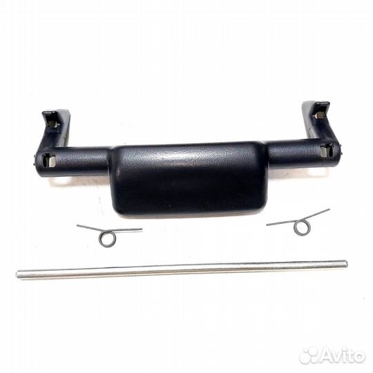 Замок крышки бардачка Нива Шевроле 2123