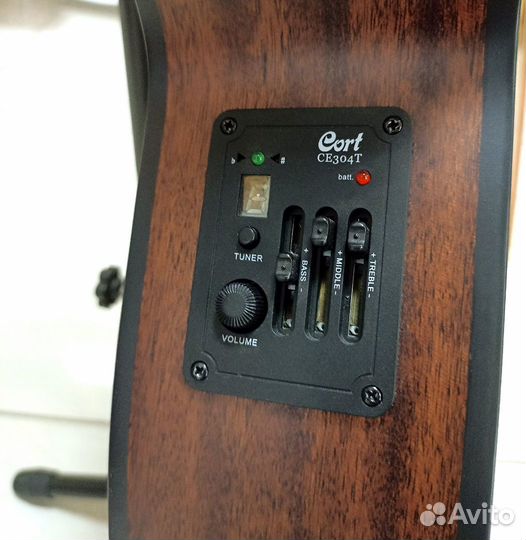 Электро-акустическая гитара Cort SFX-E-3TSS SFX Se