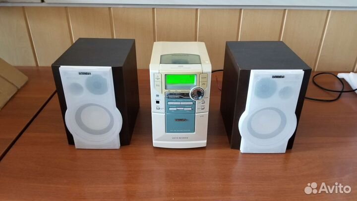 Музыкальный центр philips
