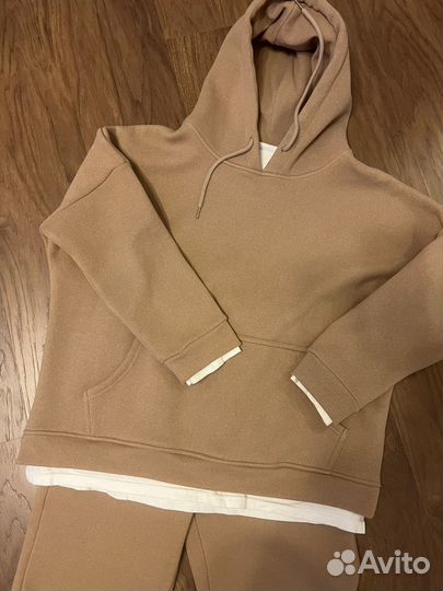 Костюм спортивный