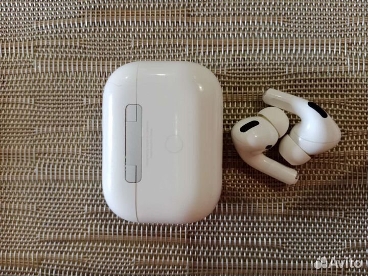 Беспроводные наушники apple airpods pro
