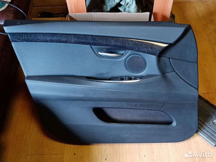 Обшивка передней левой двери BMW X5 F15
