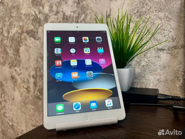 Планшет iPad белый - мини