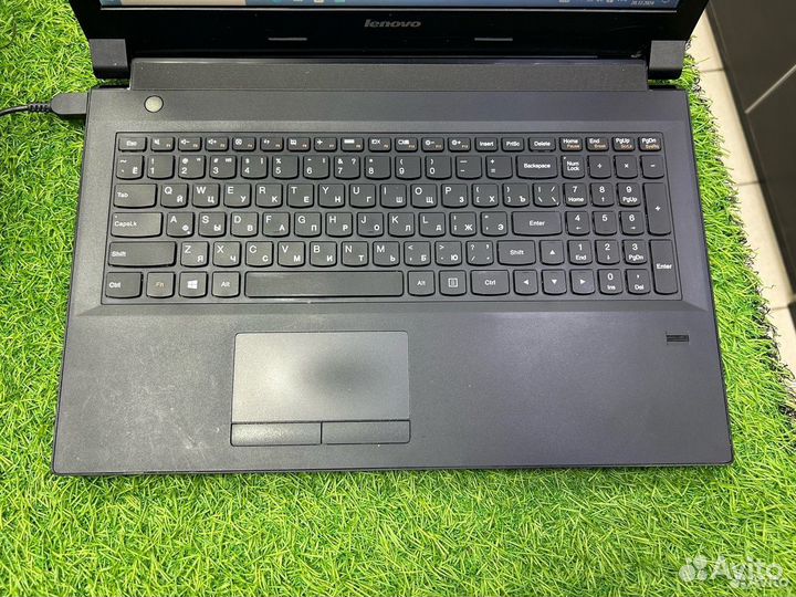 Ноутбук Lenovo Intel pentium 3558U/4/1Tb/Intel HD