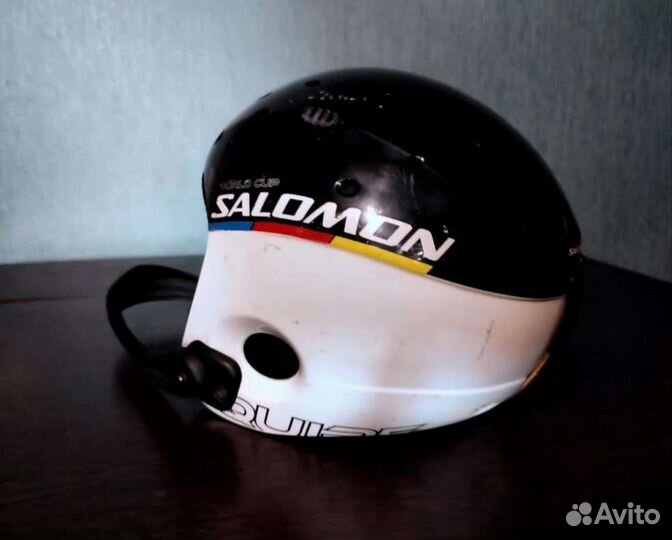 Горнолыжный шлем