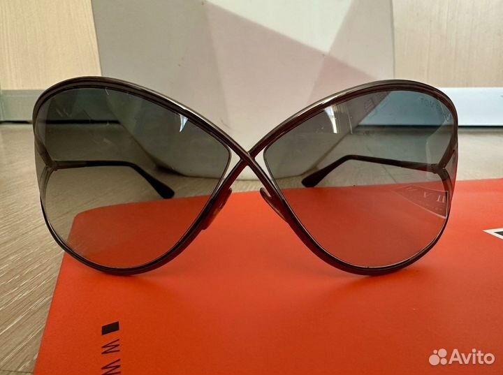 Солнцезащитные очки Tom ford женские