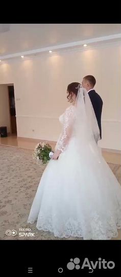 Свадебное платье