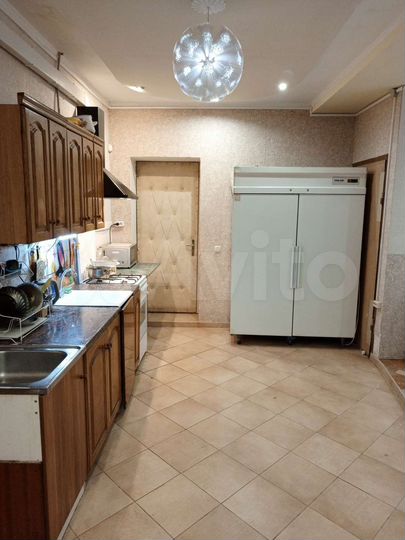 Квартира-студия, 70 м², 3/3 эт.