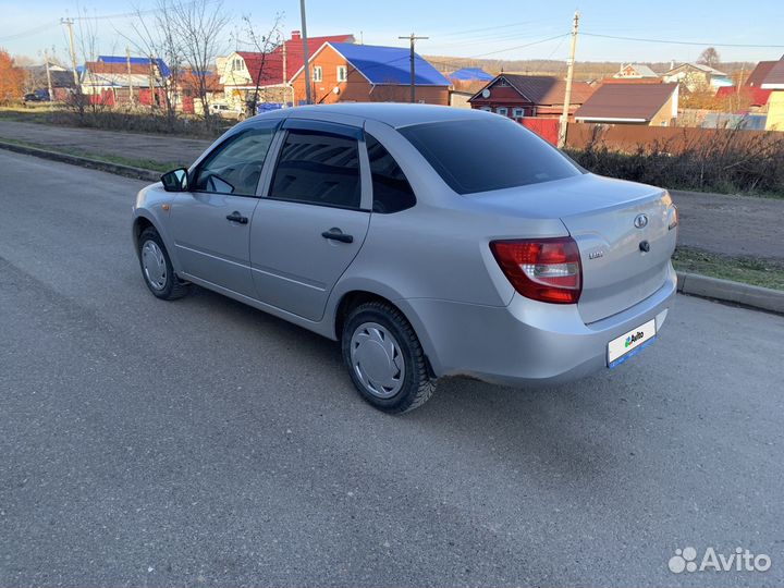 LADA Granta 1.6 МТ, 2015, 56 000 км