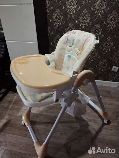 Стульчик для кормления babyton