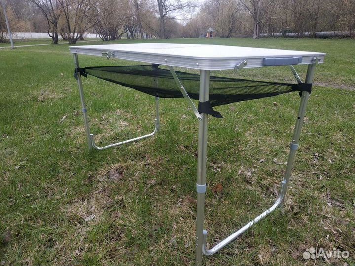 Сетчатая полка под столешницей стола 120х60 см