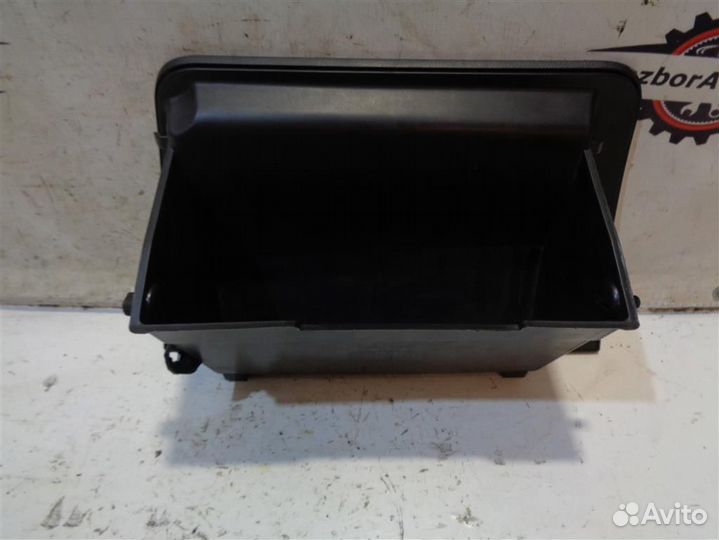 Бардачок Geely emgrand EC7 2011-2016