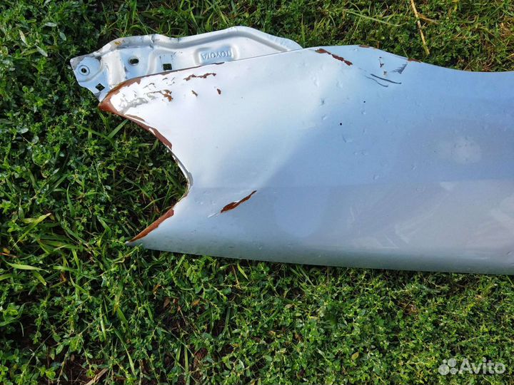 Капот тoyota е120