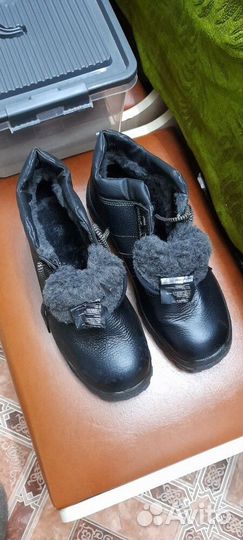 Ботинки мужские зимние 43 размер новые