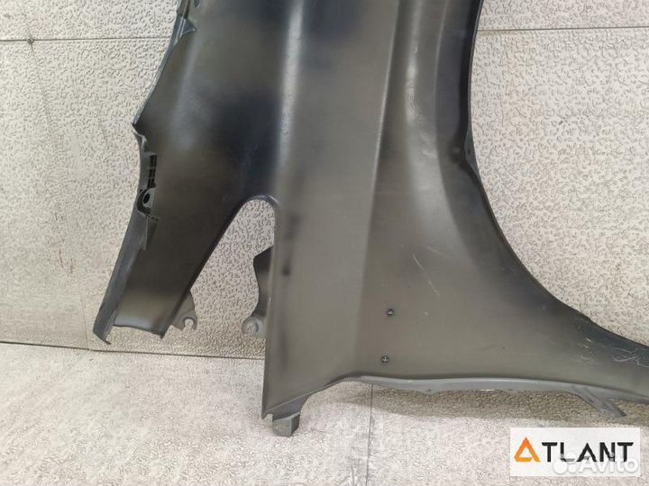Крыло переднее левое toyota prius