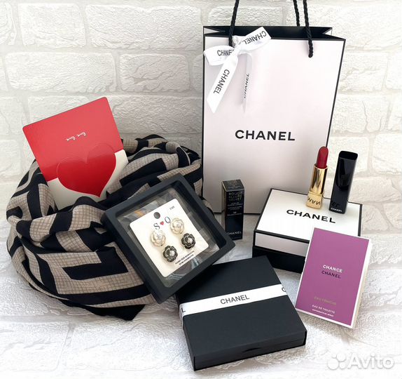 Набор Chanel с помадой