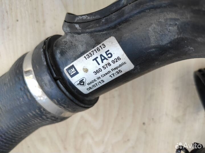 Патрубок интеркулера A20NFT на Opel Astra J OPC