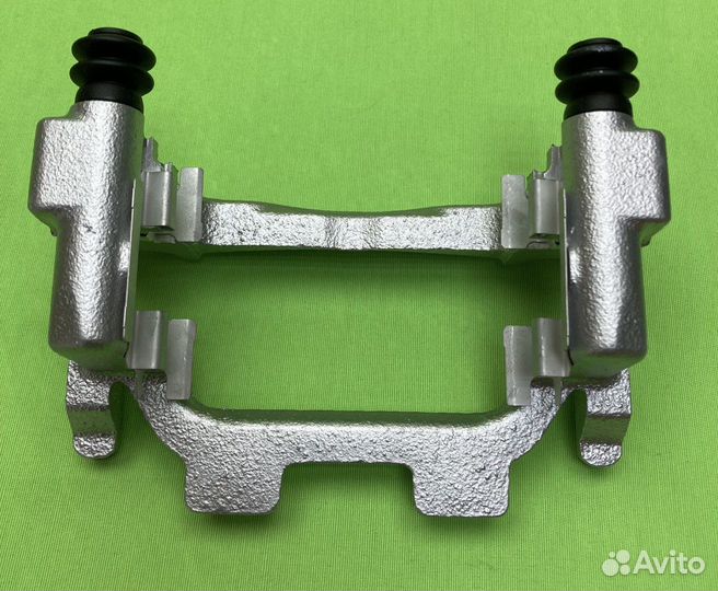 Infinity FX Murano тормозной суппорт