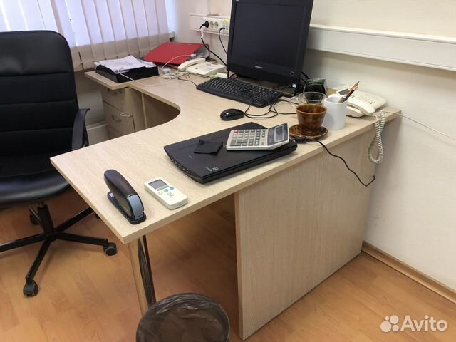 Стол офисный угловой бу купить в Москве | Товары для дома и дачи | Авито