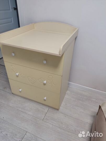 Кроватка детская с комодом