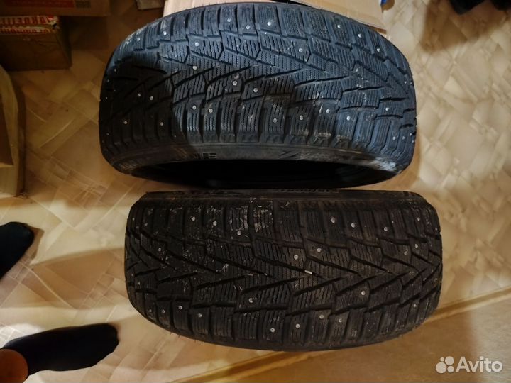 Roadstone Winguard WinSpike 215/50 R17 98