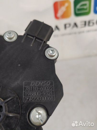 Педаль газа Toyota Land Cruiser 200 1VD-FTV 2014