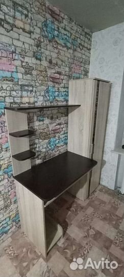 Компьютерный стол пенал