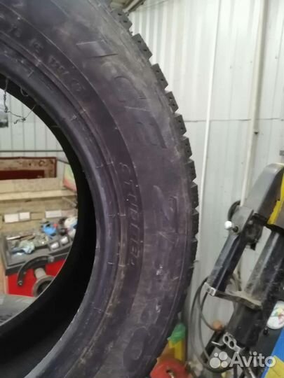 Pirelli Ice Zero SUV 195/65 R15