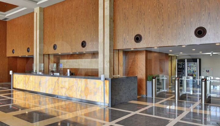 Продажа торг.пом. 90,7 кв.м. Минская ул., 2ж