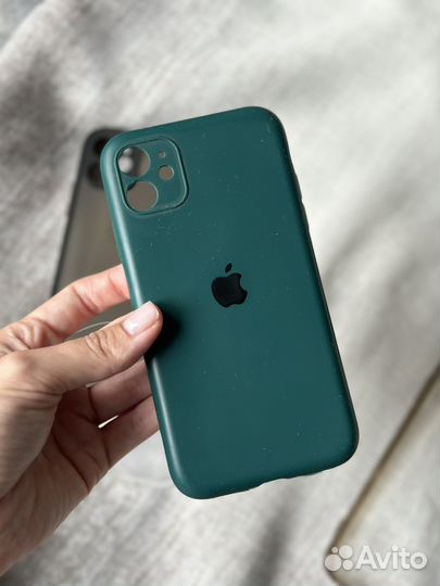 Чехол на iPhone 11