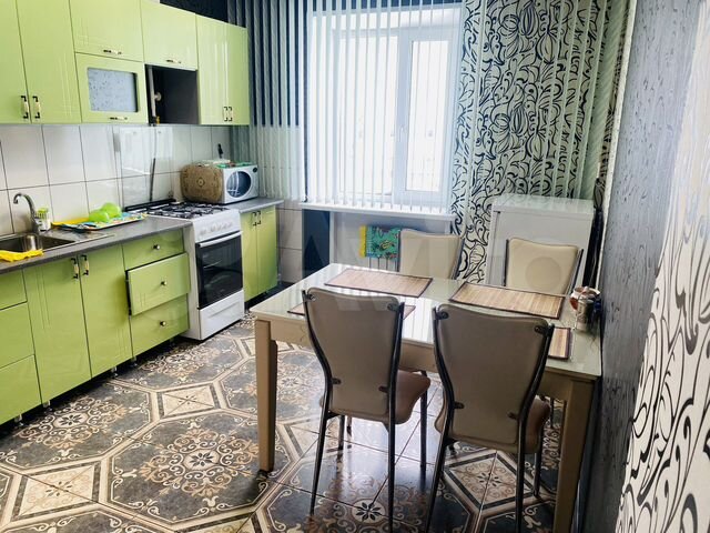 1-к. квартира, 42 м², 1/5 эт.