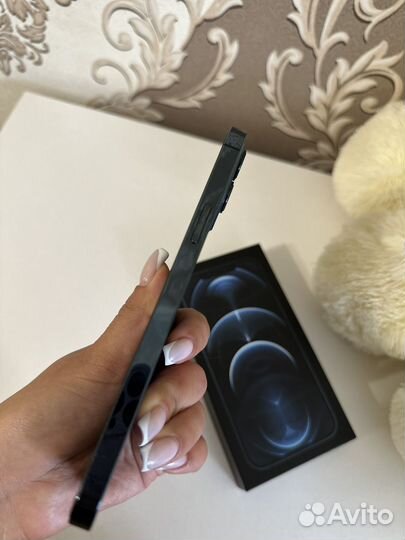 iPhone 12про макс 256