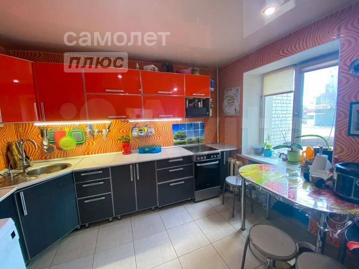 4-к. квартира, 77,2 м², 1/9 эт.