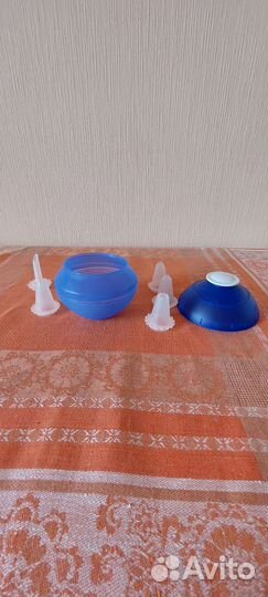 Формы для выпечки, дуршлаг, миски,шприц кондитера