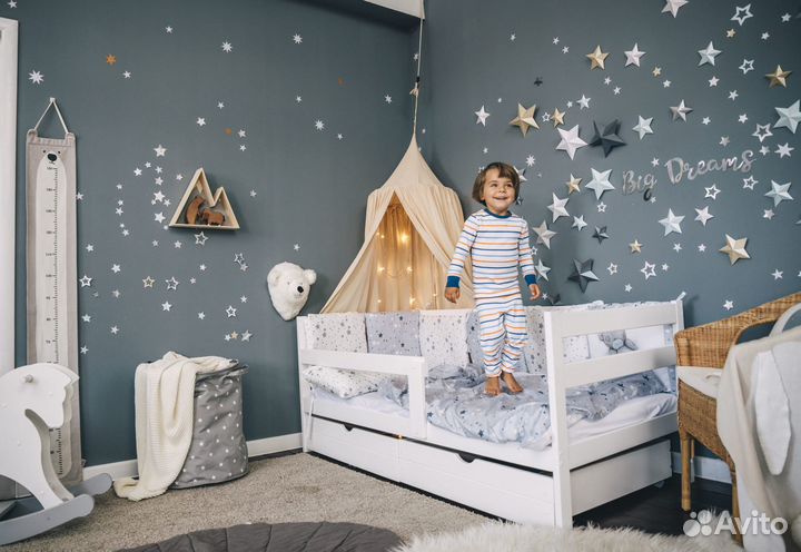 Детская кровать с бортиком от 1 года
