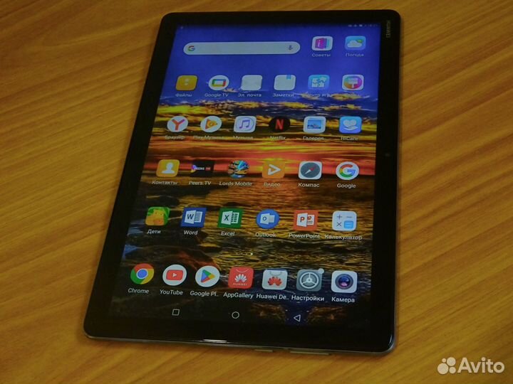 Мощный Huawei 10