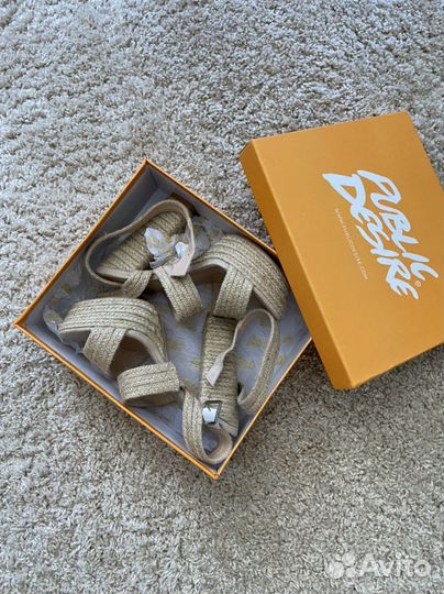 Босоножки с известного своим качеством сайта ASOS