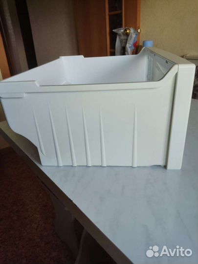 Ящики и полки для холодильника