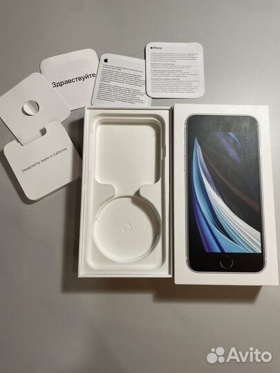 Оригинальная коробка от iPhone se 2020
