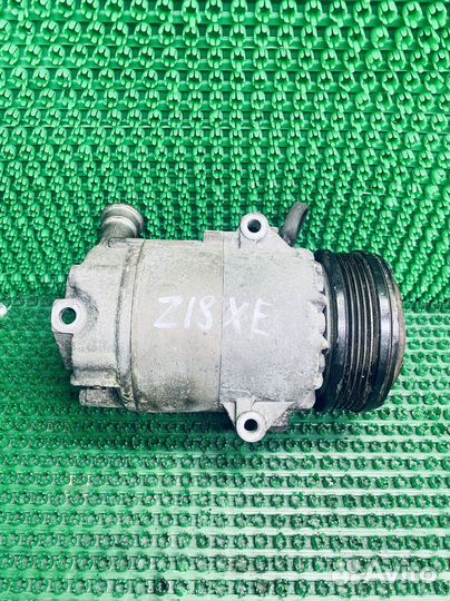 Компрессор кондиционера Опель Astra H