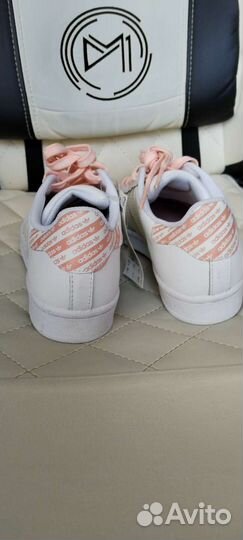 Кроссовки adidas