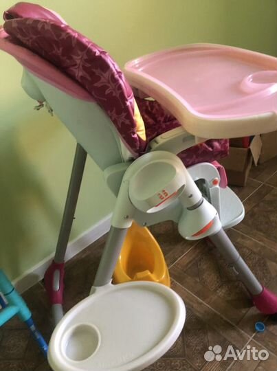 Столик для кормления ребенка Chicco