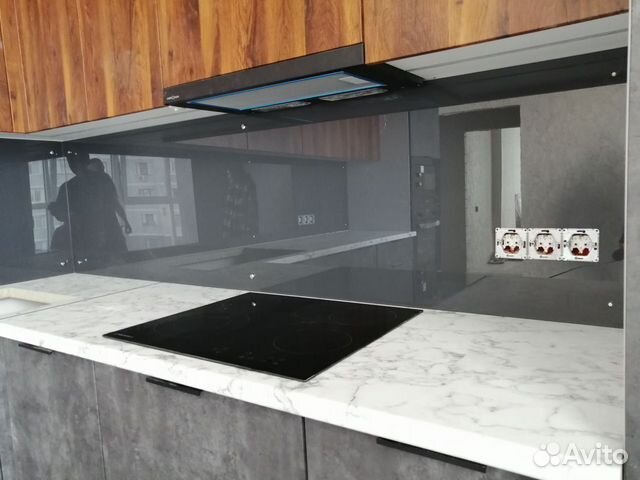 Фартук из стекла на кухню - закаленное стекло