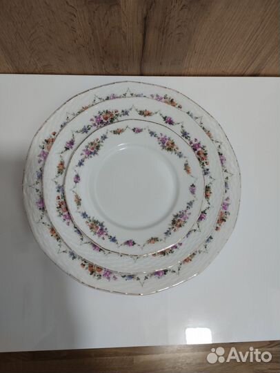 Три тарелки- антикварный Хутченройтер